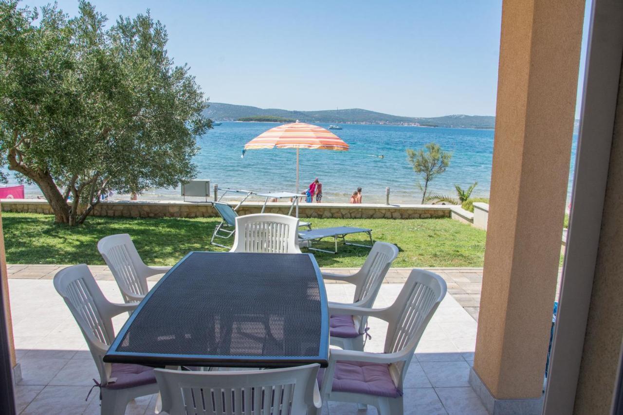 Apartments Citrine On The Beach Biograd Na Moru Exterior photo