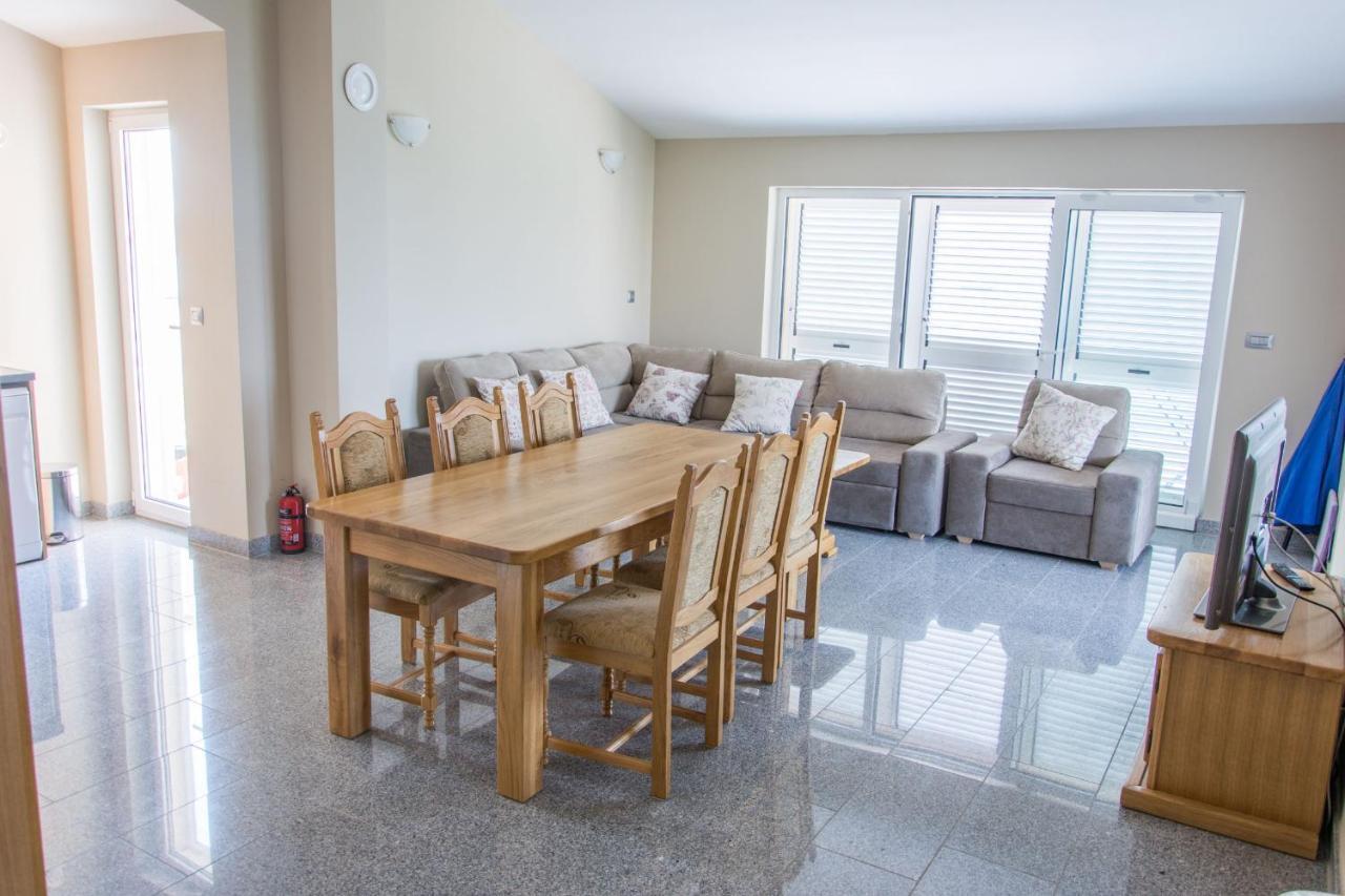 Apartments Citrine On The Beach Biograd Na Moru Exterior photo