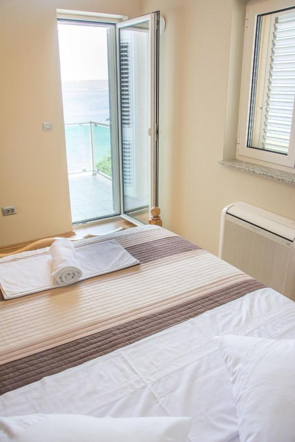 Apartments Citrine On The Beach Biograd Na Moru Exterior photo